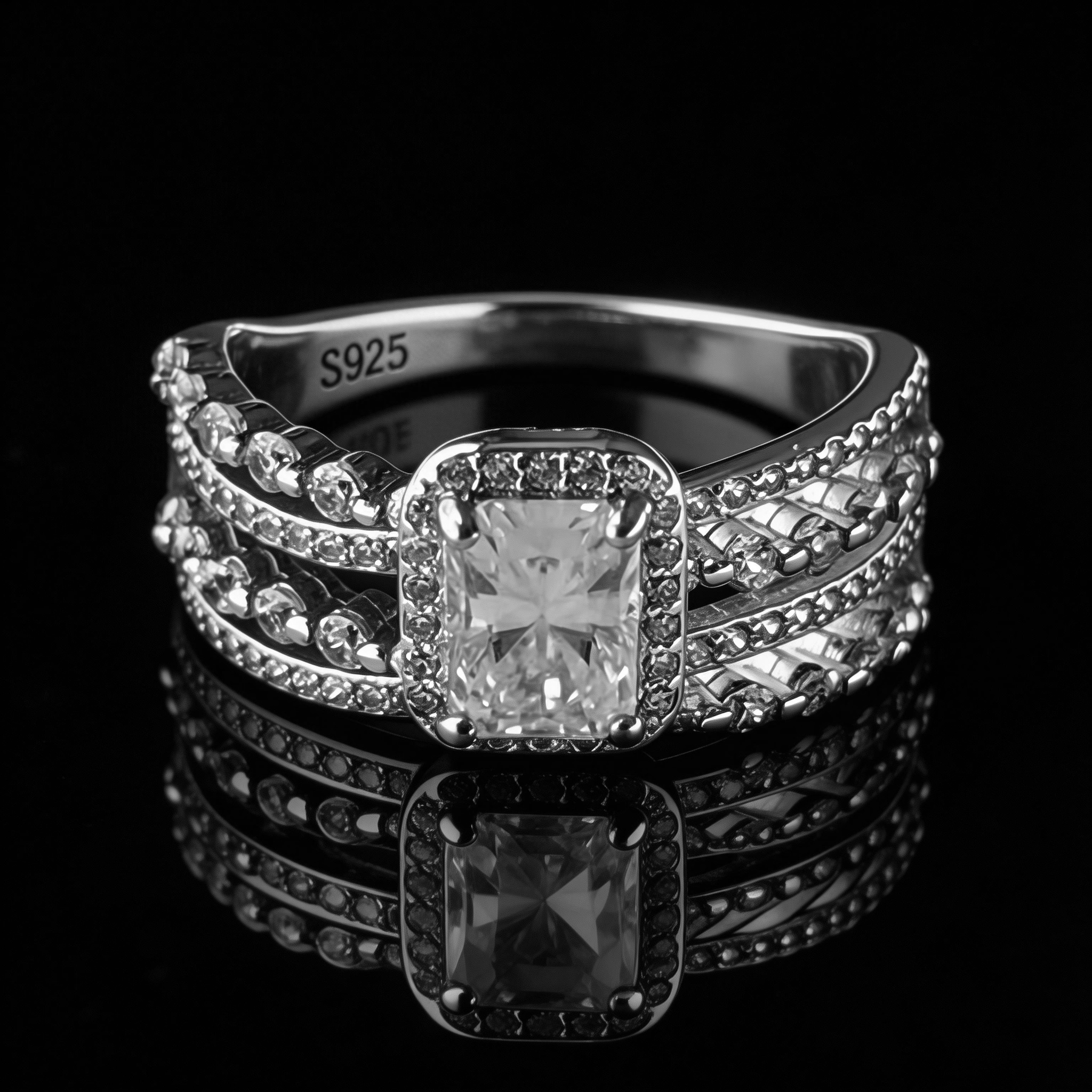 Moissanite Women's Engagement Ring